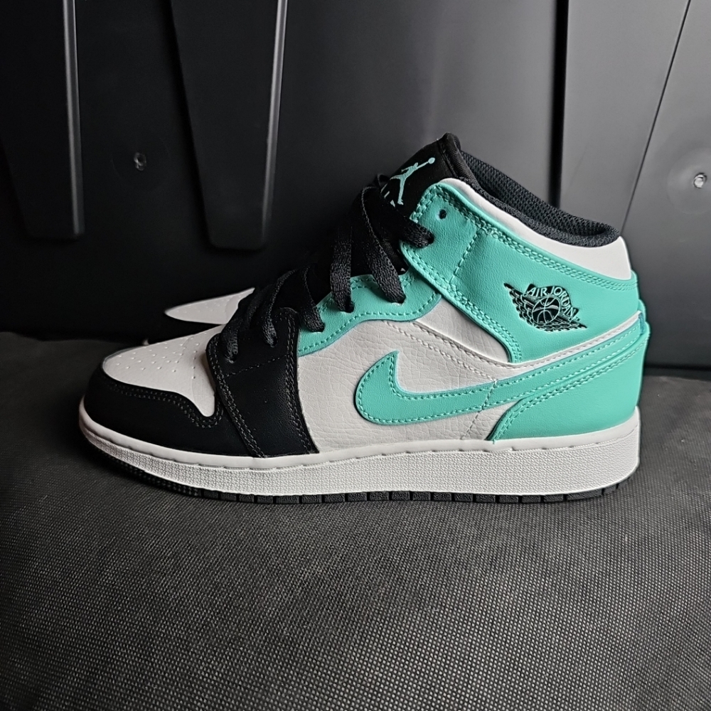 Nike Air Jordan 1 Mid GS